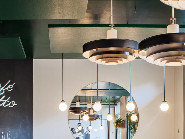 FR-Cafe-Otto-Paris-02