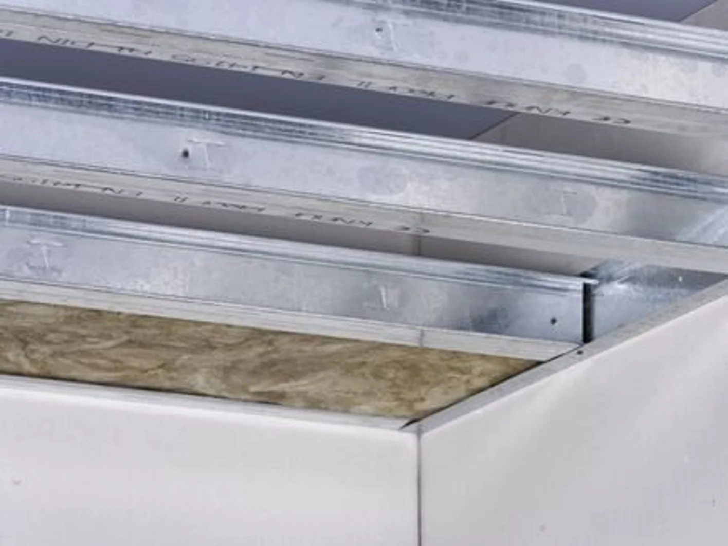 01-D131.HR KNAUF SAMONOSIVI STROP