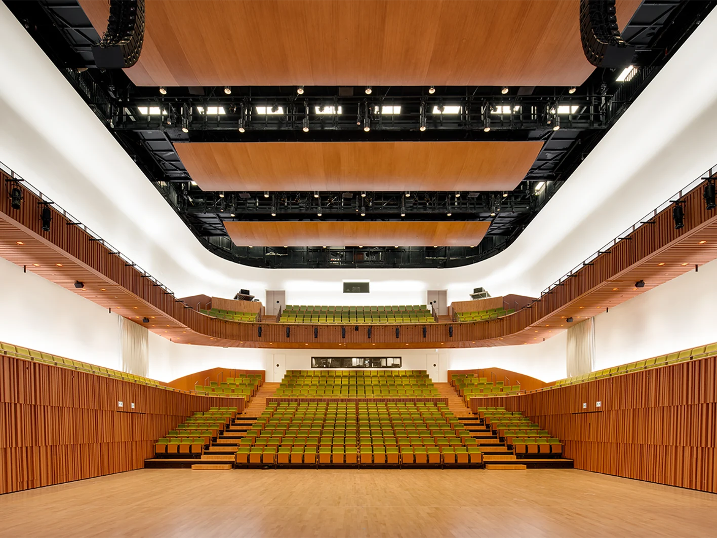 Aquapanel_SHAW AUDITORIUM  Hong Kong, China7@0,33x@0,5x