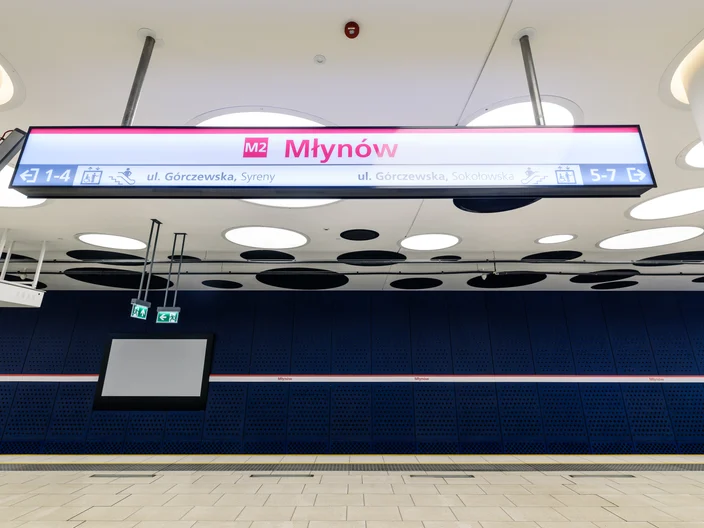 Metro Młynów 