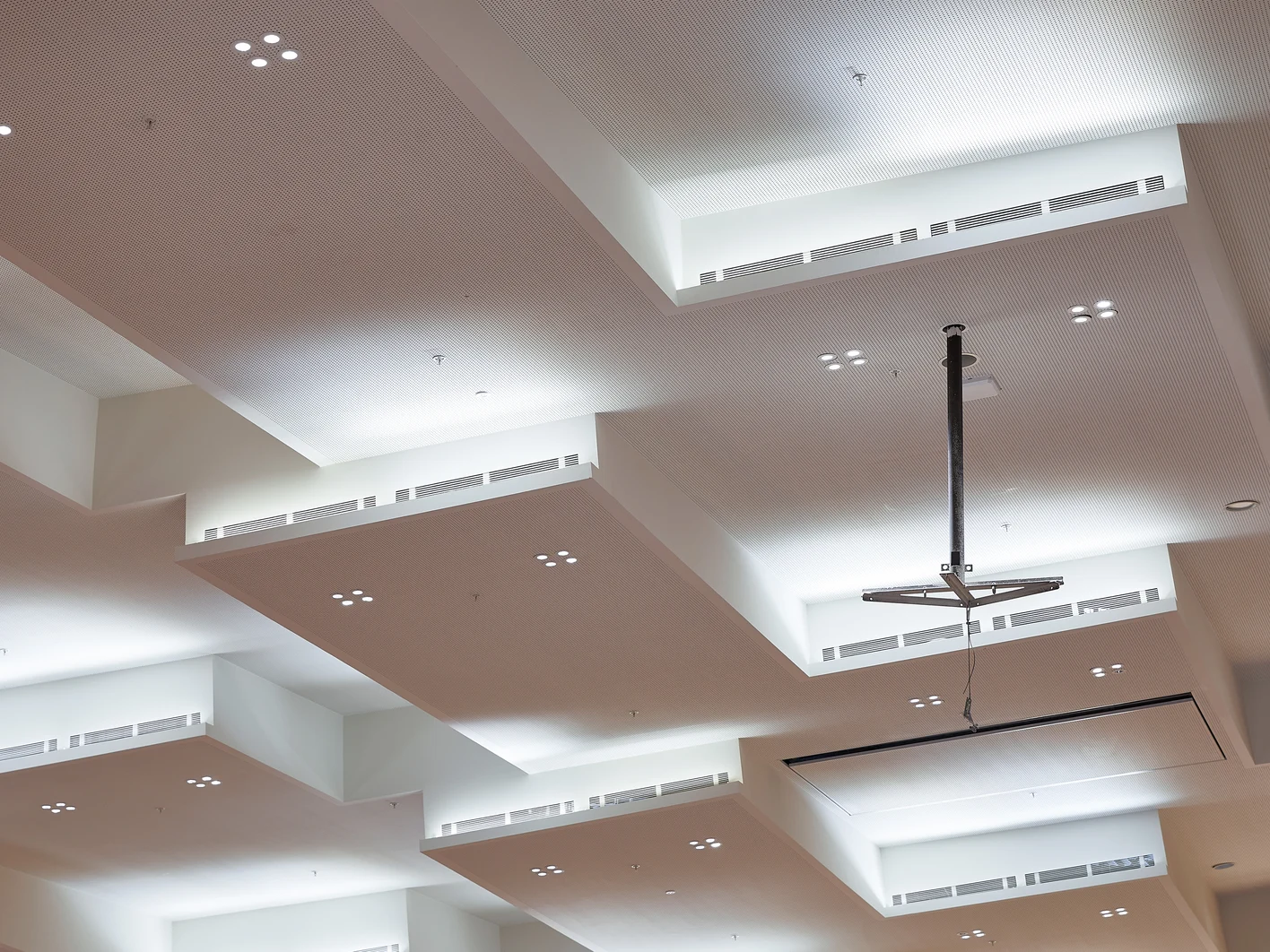 Knauf-Hamburg-CCH-Decke_12