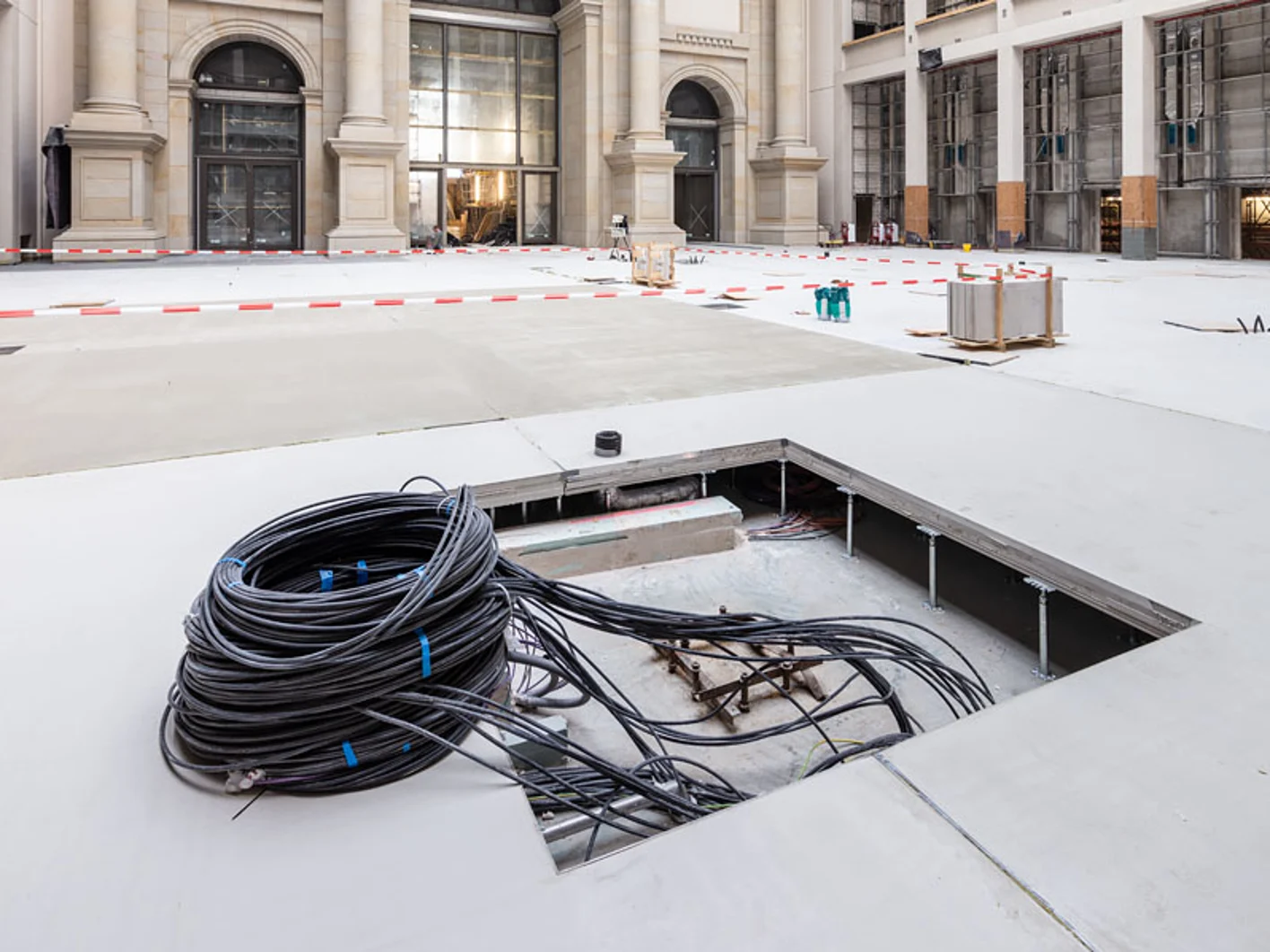 Referenz Stadtschloss Berlin Innenansicht Kabelinstallation