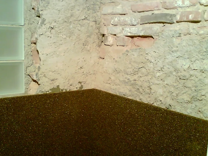 P735