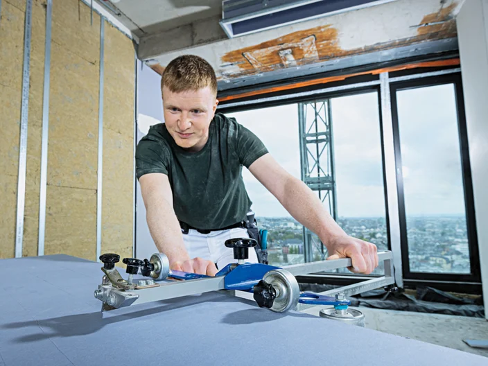 01_Cutting_0413_M_WEB_sRGB