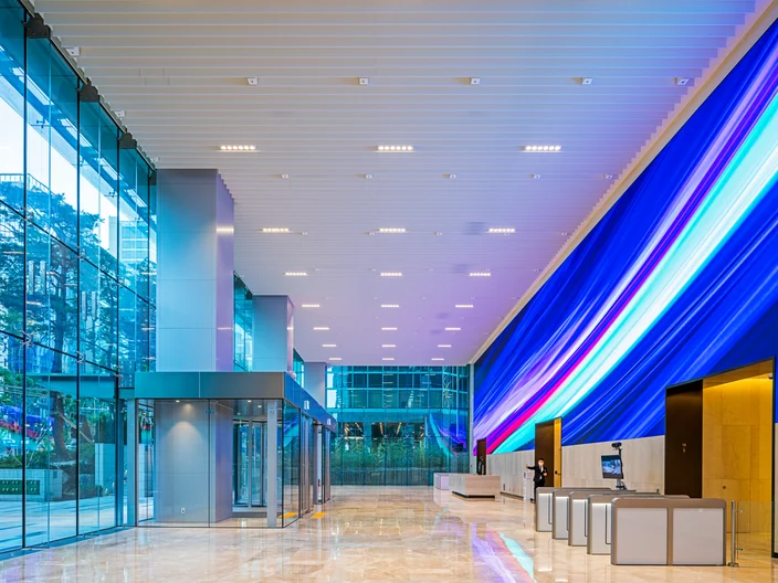 Commercial-Centerfield interior-2