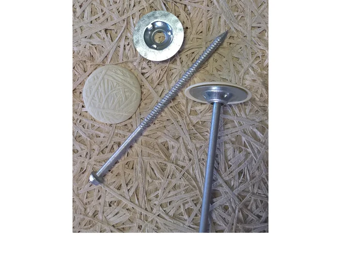 4 accessoires vis clous