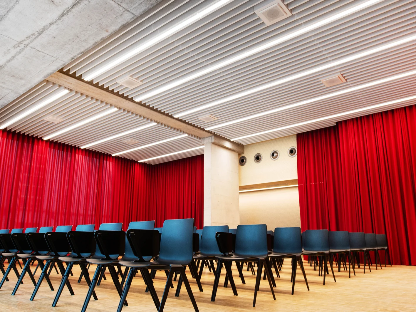 CH-Hospital-Training-Centre-Rorschacherstrasse-St-Gallen-02