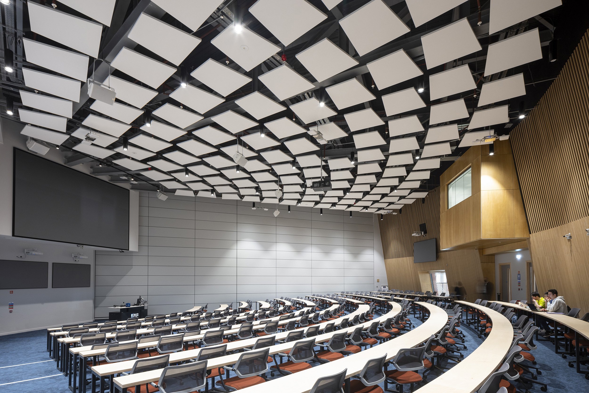RS_MINERAL-Sonic-Element-Trapezoid_Education-Auditoriums-UK-James-McCune-Smith-Building-Gl